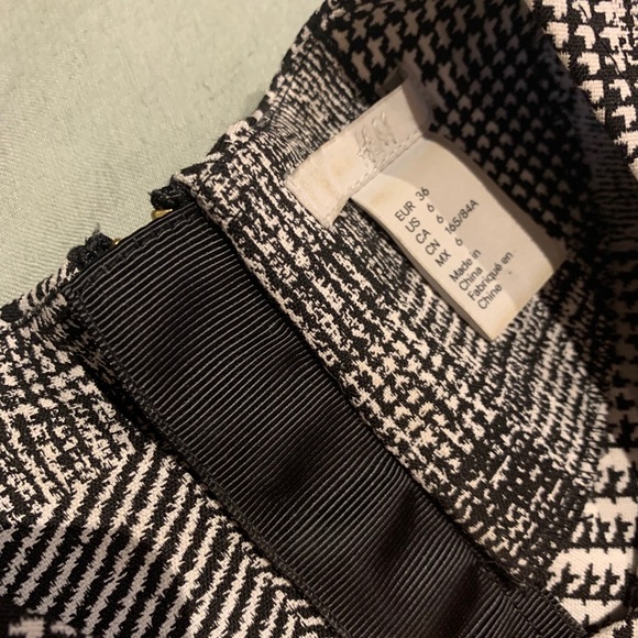 Women’s H&M Retro B&W Cocktail Dress // Size 6 - Picture 6 of 7